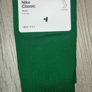 Nike green knee high women’s small Athletic socks